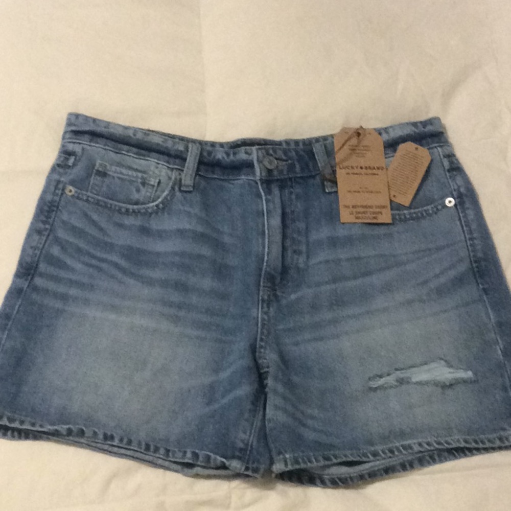 New LUCKY🍀 BRAND denim boyfriend shorts  size 10